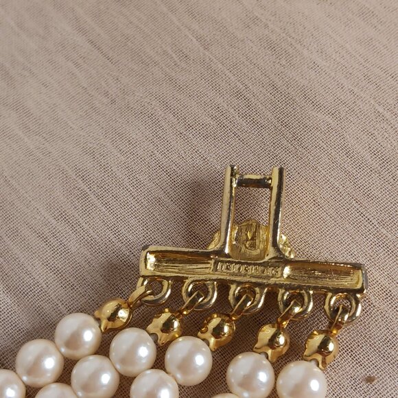 Richelieu Faux Pearl Bracelet - Picture 5 of 10